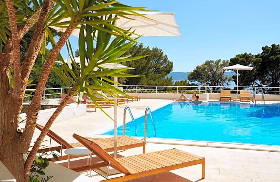 Bluesun Hotel Maestral