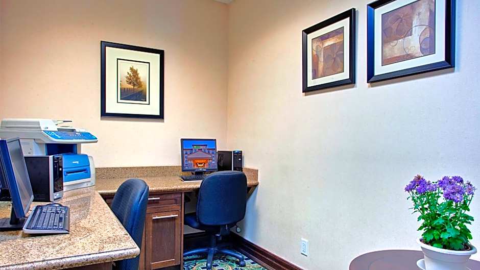Holiday Inn Express & Suites Huntsville By IHG