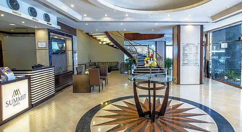 Landmark Summit Hotel