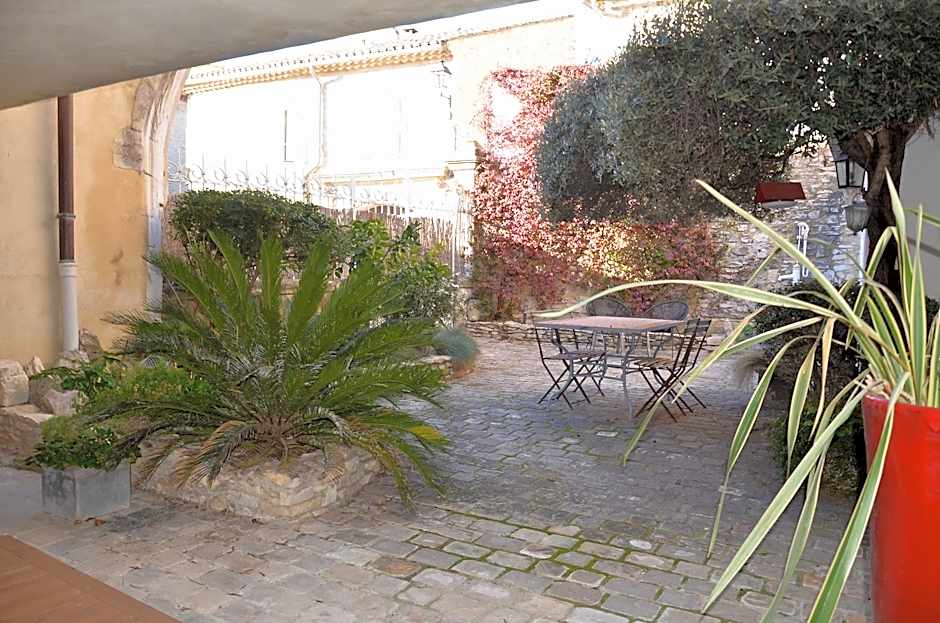 LOCUS AMOENUS