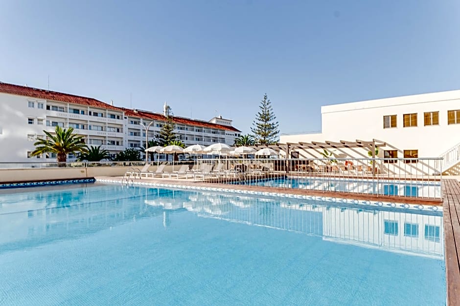 Yellow Praia Monte Gordo