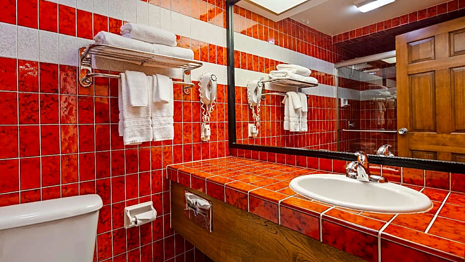 Best Western Pine Tree Motel