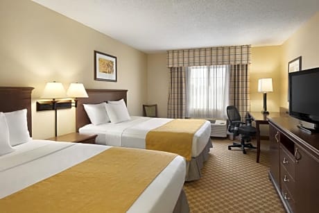 Queen Room with Two Queen Beds - Disability Access