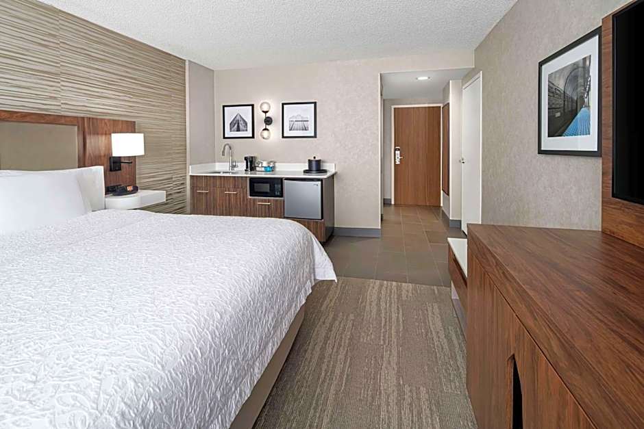 Hampton Inn By Hilton And Suites Downtown Chicago