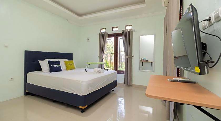 Urbanview Hotel Kampung Istal Megamendung Puncak by RedDoorz