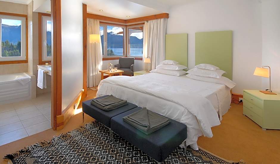 Isla Victoria Lodge