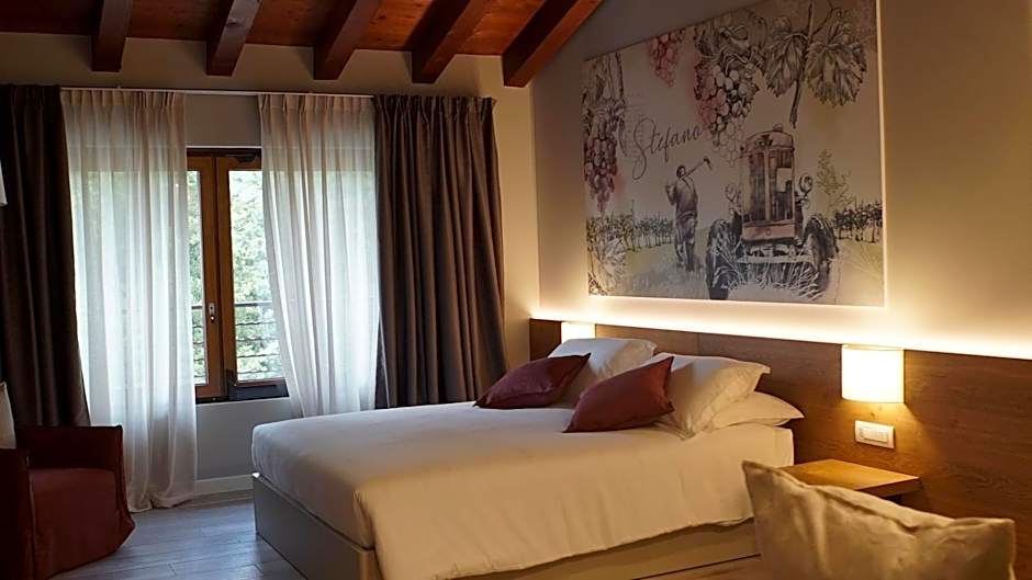 AGRITURISMO ACINATICO WINE RELAIS