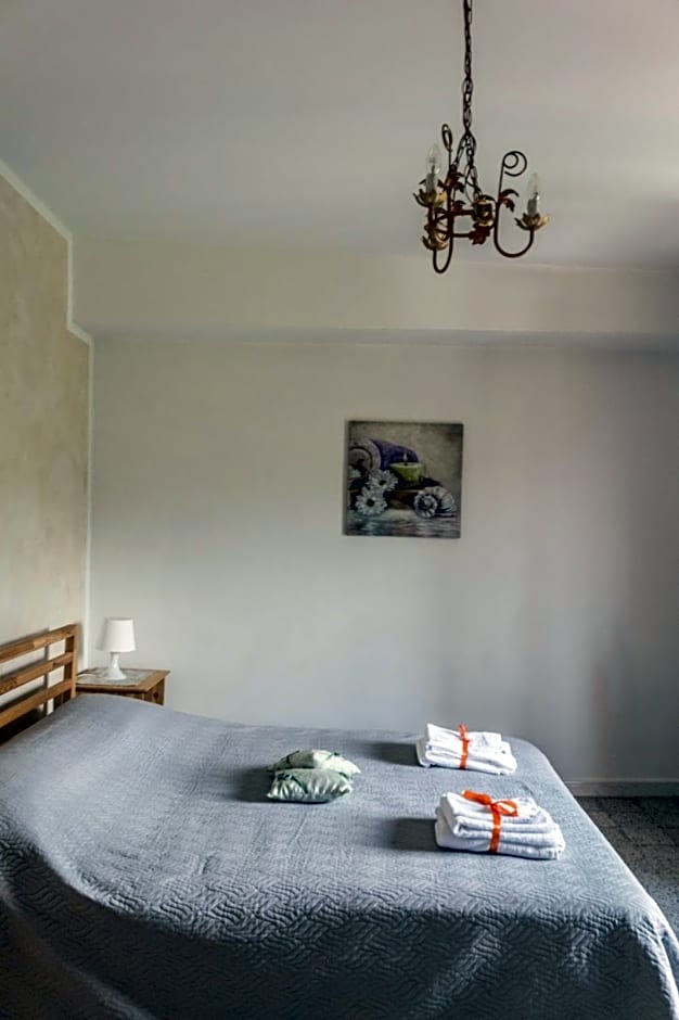 Casale storico nella campagna cilentana