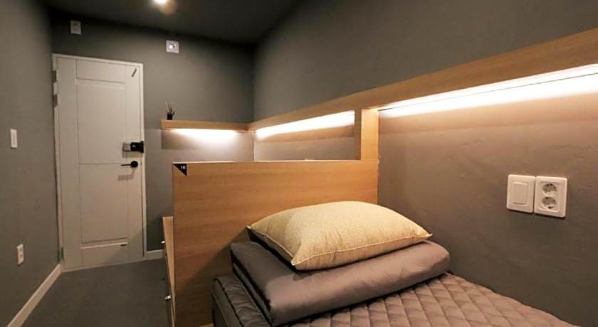 Blueboat Hostel Jeonju (Korea Quality)