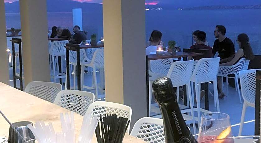 Aianteion Bay Luxury Hotel & Suites