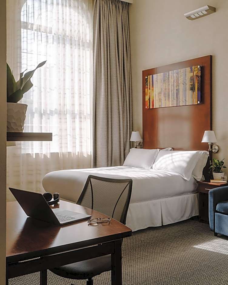 Club Quarters Hotel in Philadelphia