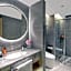 Orange Hotel(Ningbo Railway Station Lianfeng Road Store)