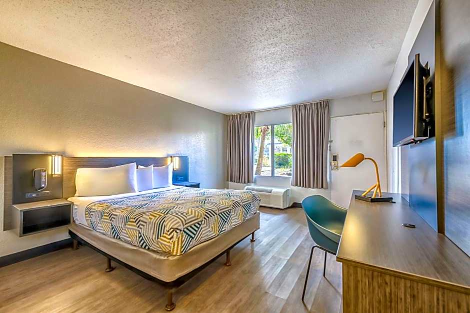 Motel 6 Spring Hill Weeki Wachee