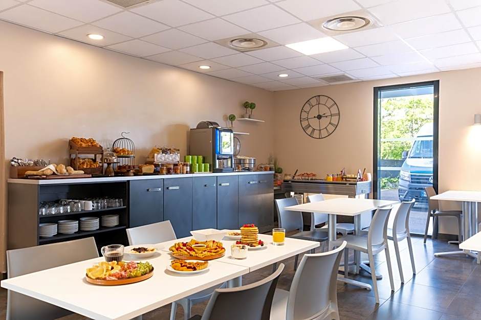 All Suites Appart Hôtel Aéroport Paris Orly  Rungis