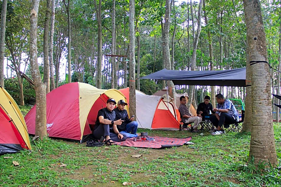 Royal Hotel and Outbound Trawas