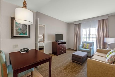 2 Queen Beds 1 Bedroom Suite Nonsmoking