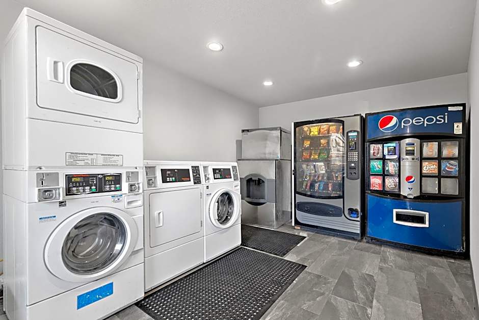Motel 6-San Diego, CA - North