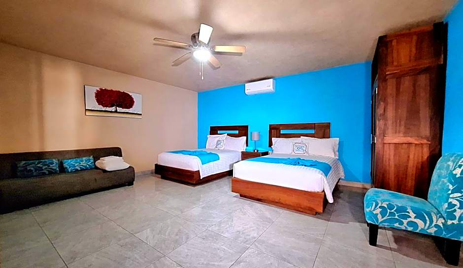 Pacific Inn hotel
