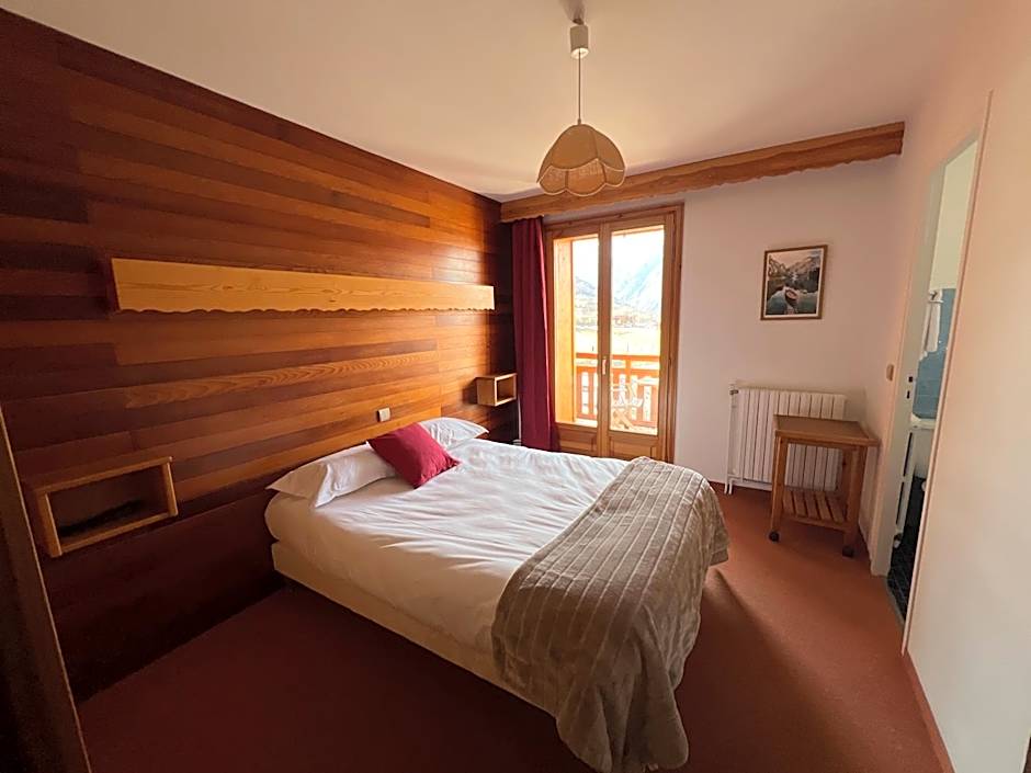 Hôtel Restaurant La Pendine