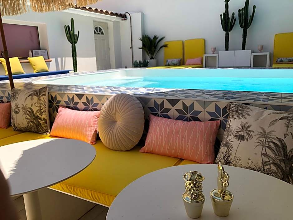 Hotel Mademoiselle
