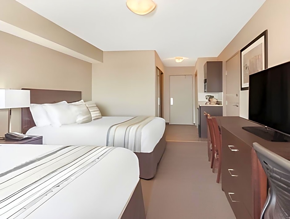 Ramada by Wyndham Grassland