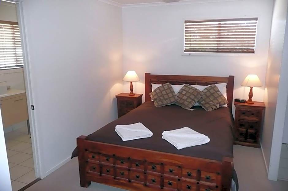 Beachside Holiday Units