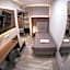 8room hotel