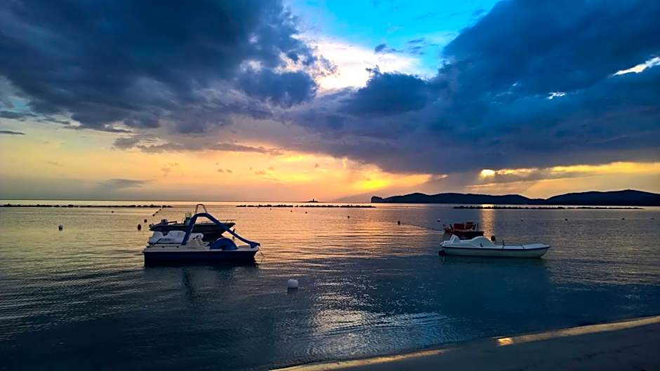 Lido Di Alghero Rooms on the Beach