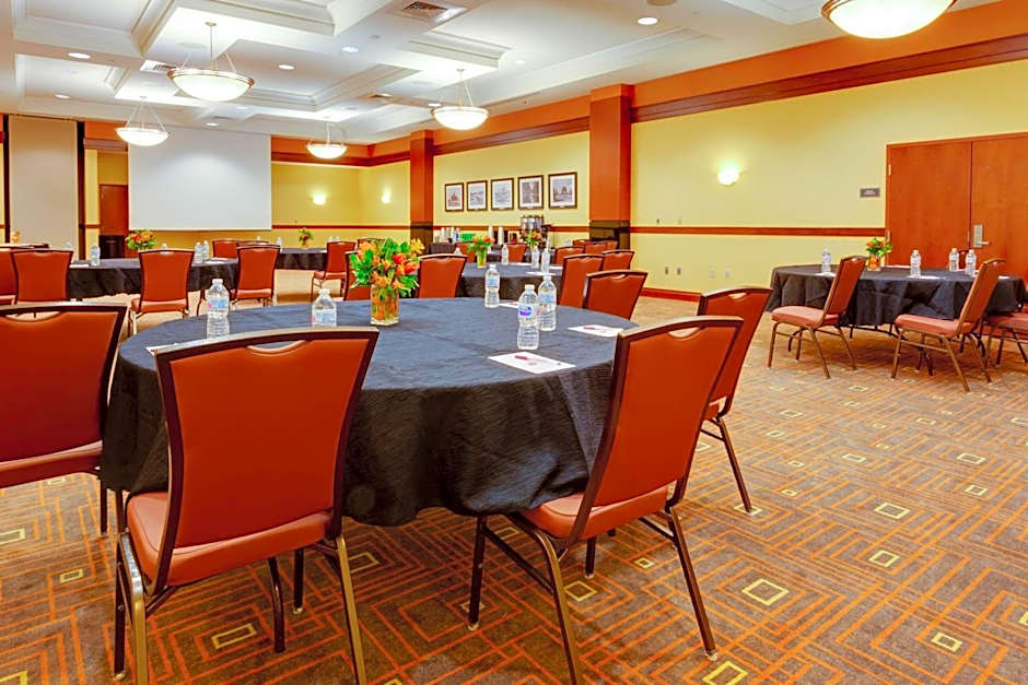 Drury Inn & Suites St. Louis near Forest Park