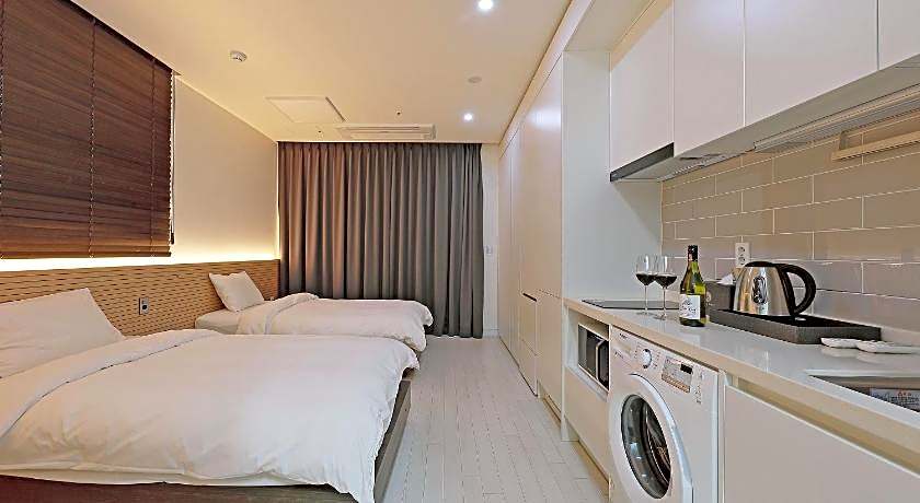 World Sky Residence Hotel