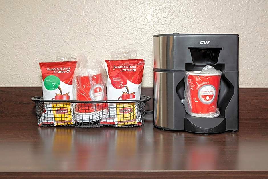 Red Roof PLUS+ Jacksonville - Southpoint