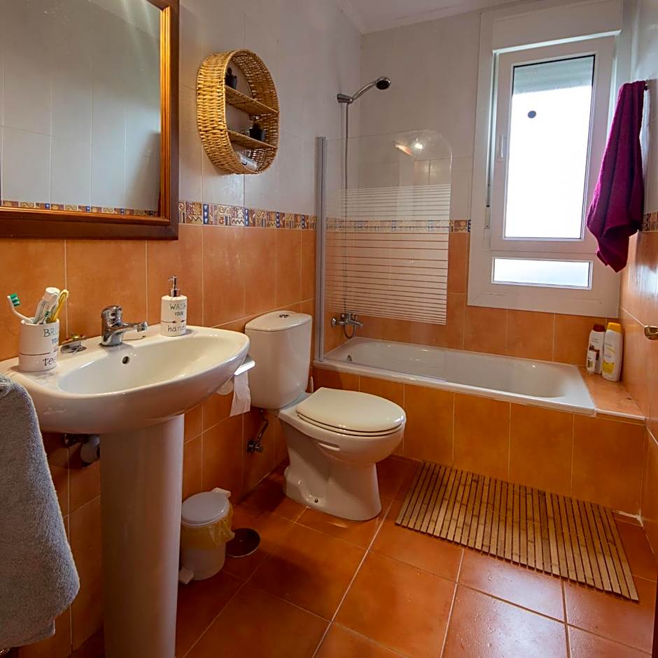 El Gato Gordo - bike & surf house