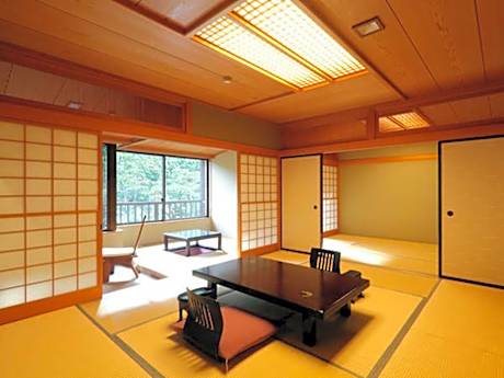 Japanese-Style Deluxe Room with Shared Bathroom