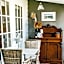 Edge17 Waterfront Apartment, plus Cottage with Garden View - Port Fairy