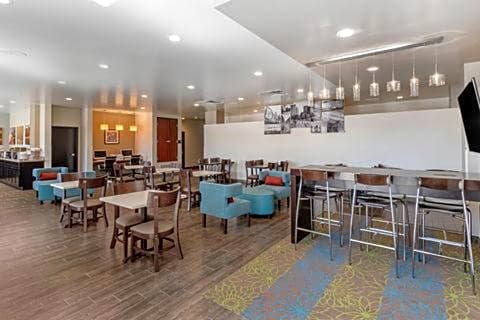 MainStay Suites Denver International Airport
