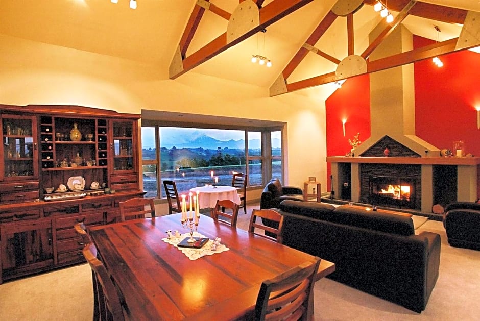 Taranaki Country Lodge