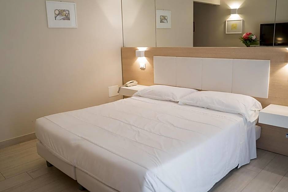 Hotel Mediterraneo