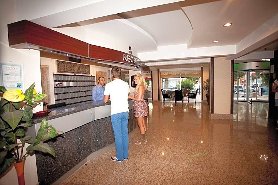 Duqqan Deluxe Hotel
