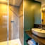 Green Hotel