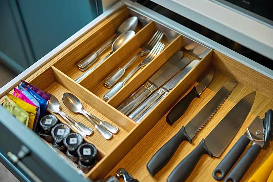 The July - Boat & Co