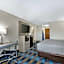 Quality Inn & Suites Fort Madison near Hwy 61