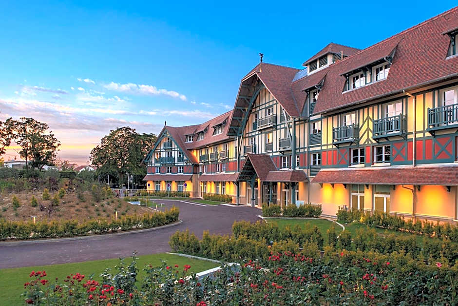 Renaissance Paris Hippodrome de St. Cloud Hotel