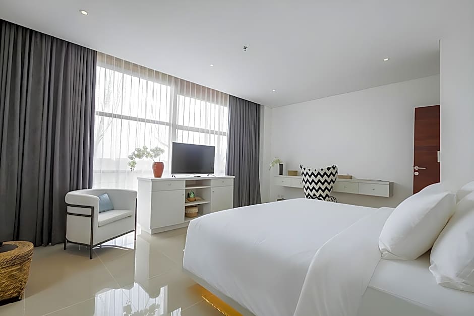 Imani Suites
