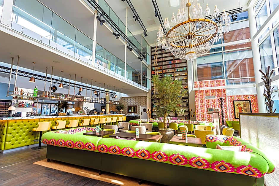 Guildford Harbour Hotel