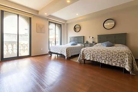 306 Zocalo Cathedral 2Bdrm 2bath apt AC Rooftop