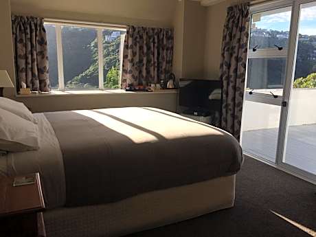 Deluxe Double Room with Balcony and Sea View
