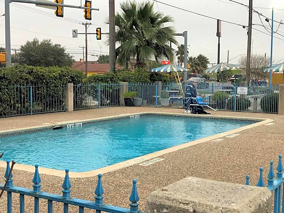 Blue Way Inn By Jasper Near Frost Bank Center