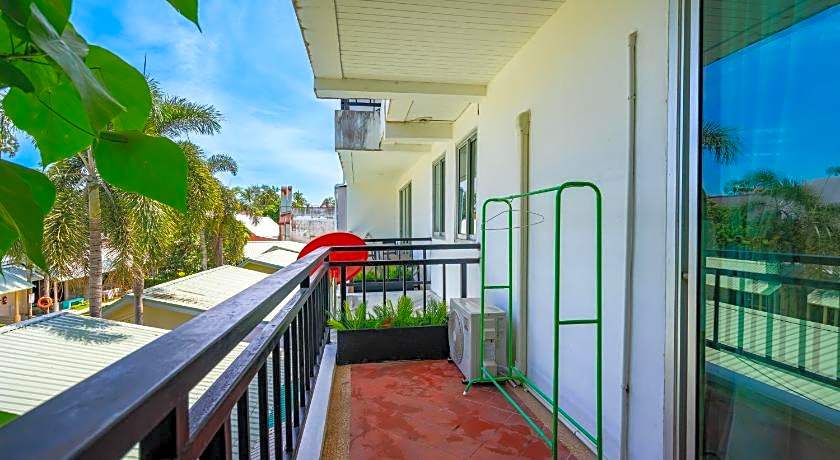 Kata Station Boutique Hotel, Kata Beach
