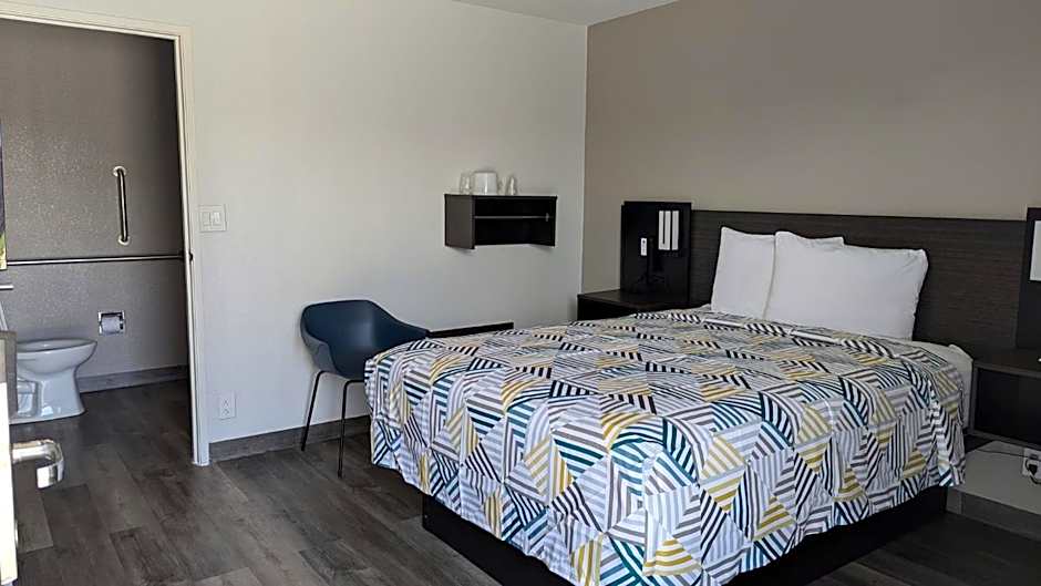 Motel 6-Victoria, TX