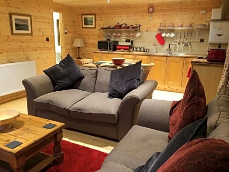 One-Bedroom Log Cabin